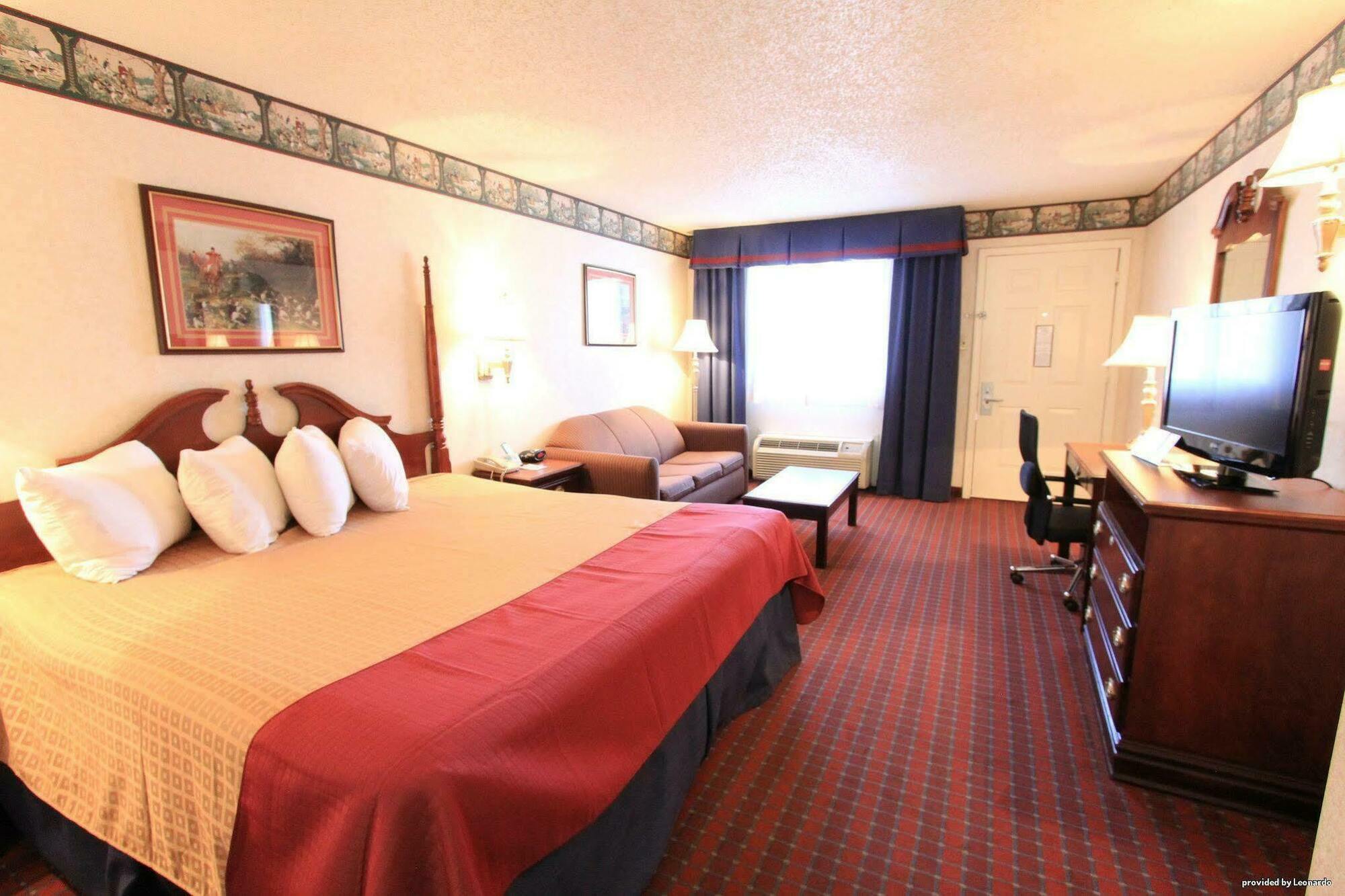 Irving Inn & Suites At Dfw Airport Exterior photo